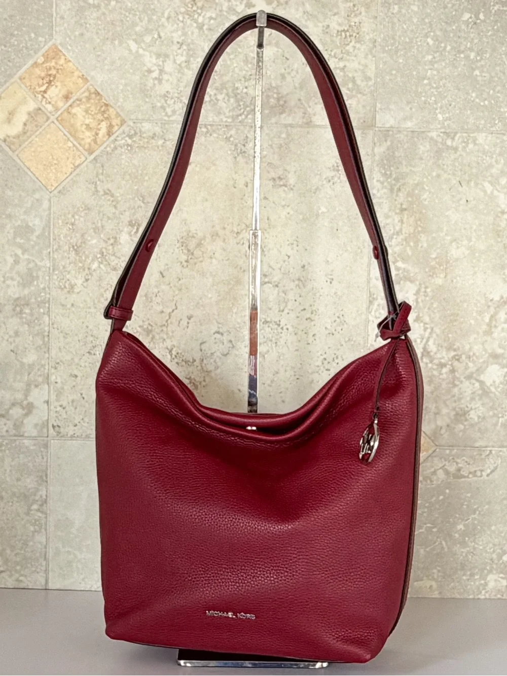 Michael kors Roey MD Bucket Slouchy Hobo Shoulder Bag Maroon
